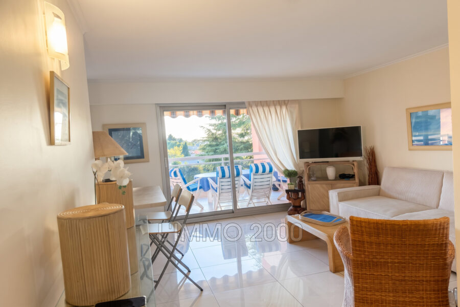 Appartement à louer à Antibes — Vue parc & jardin — photo 10