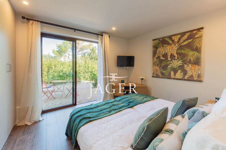 Maison à vendre à Les Issambres — Vue mer — photo 10