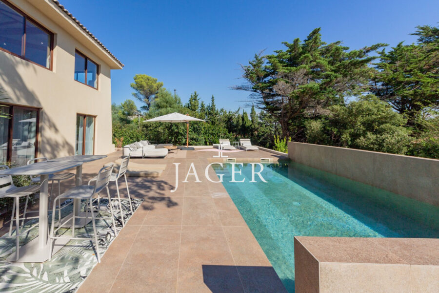 Maison à vendre à Les Issambres — Vue mer — photo 11