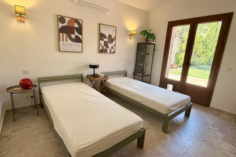 Maison à vendre à Seillans — Vue montagne — photo 24