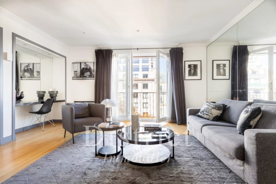 Appartement à vendre à Paris 8ème — Vue sur la ville — photo 5