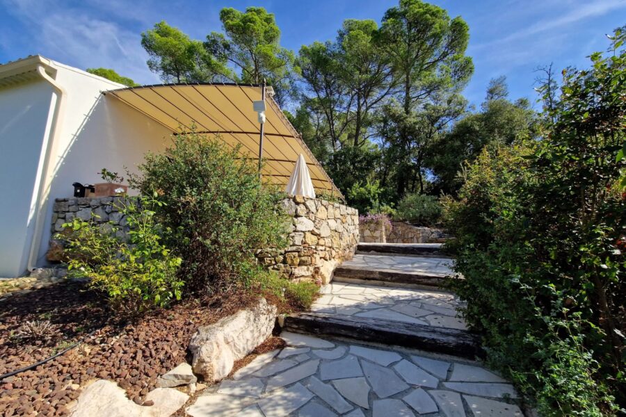 Maison à vendre à Lorgues — Vue montagne — photo 7
