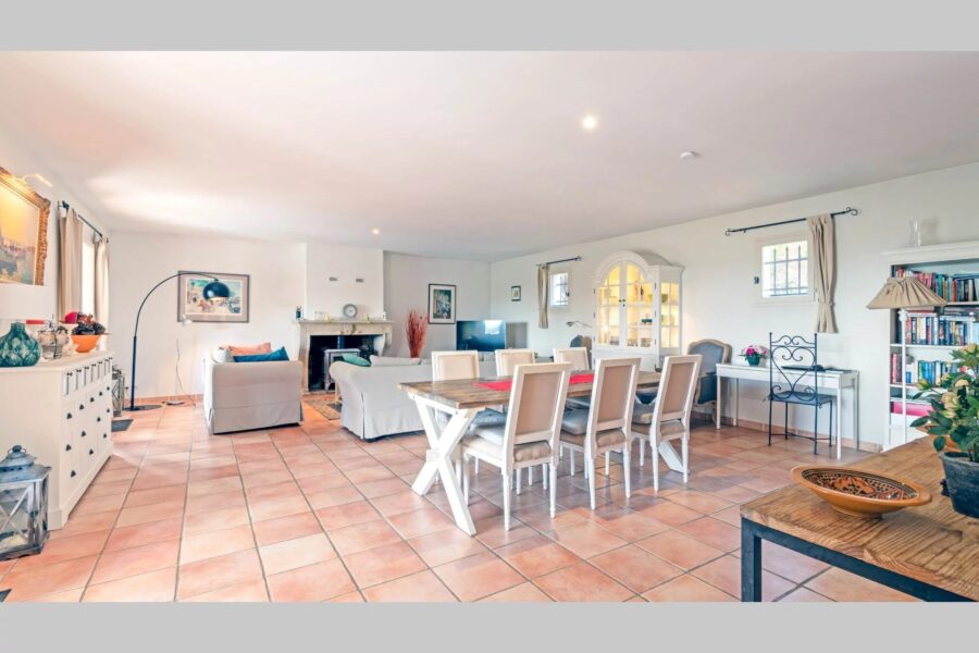 Maison à vendre à La garde-freinet — Vue montagne — photo 18
