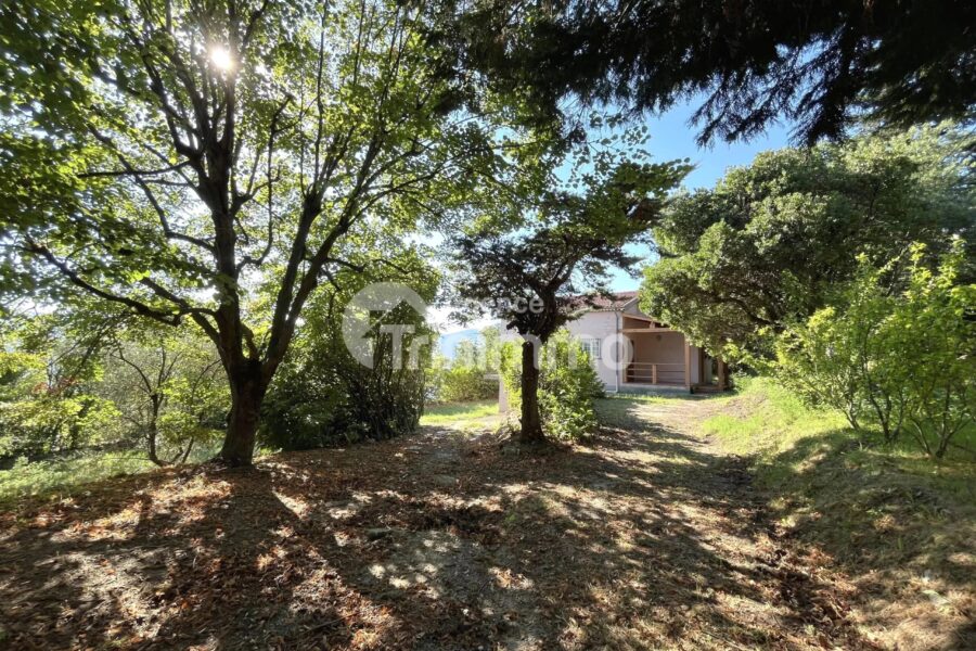 Maison à vendre à Berre-les-alpes — Vue montagne — photo 2