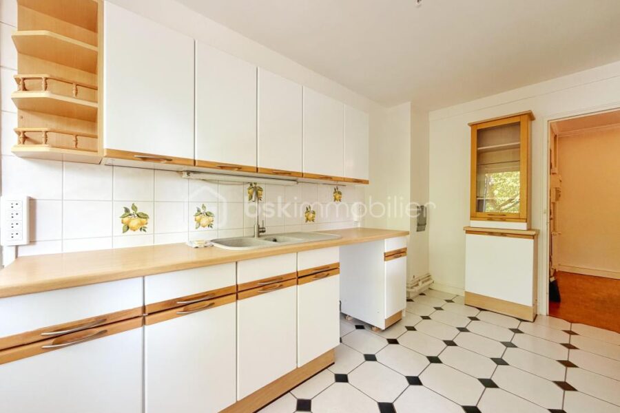 Appartement à vendre à Marly le roi — Vue parc & jardin — photo 7