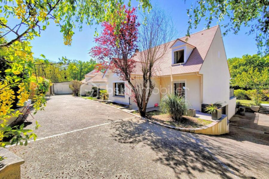 Maison à vendre à Jouars pontchartrain — Vue parc & jardin — photo 7