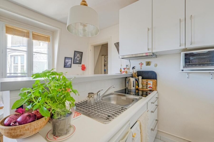 Appartement à vendre à Paris — Vue sur la ville — photo 8
