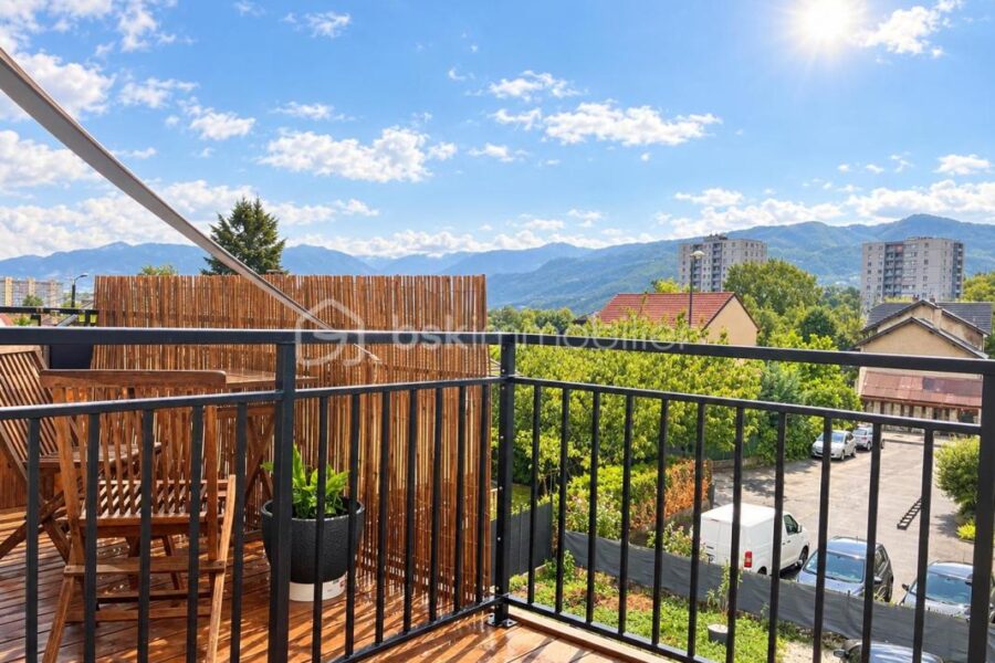Appartement à vendre à Aix les bains — Vue montagne — photo 1
