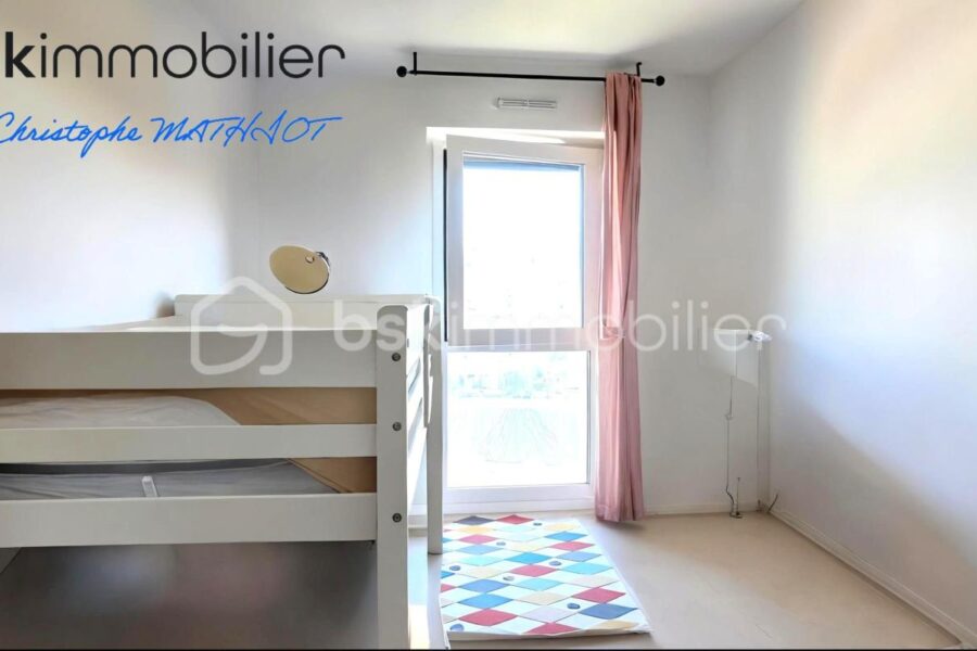 Appartement à vendre à Poissy — Vue sur la ville — photo 7