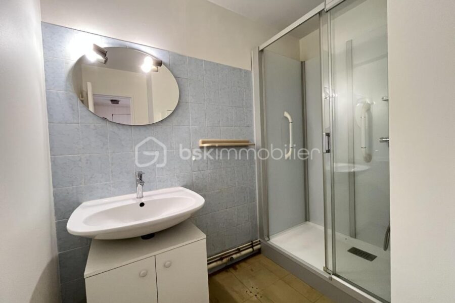 Appartement à vendre à Reze — Vue sur la ville — photo 8
