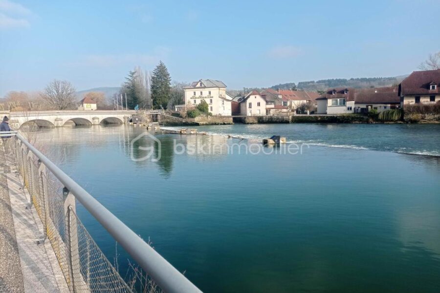 Appartement à vendre à Larnod — Vue fleuve — photo 1
