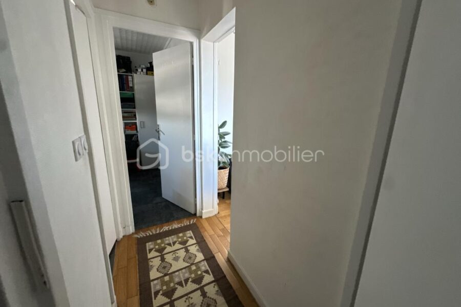 Appartement à vendre à Épinay-sur-Seine — Vue sur la ville — photo 7