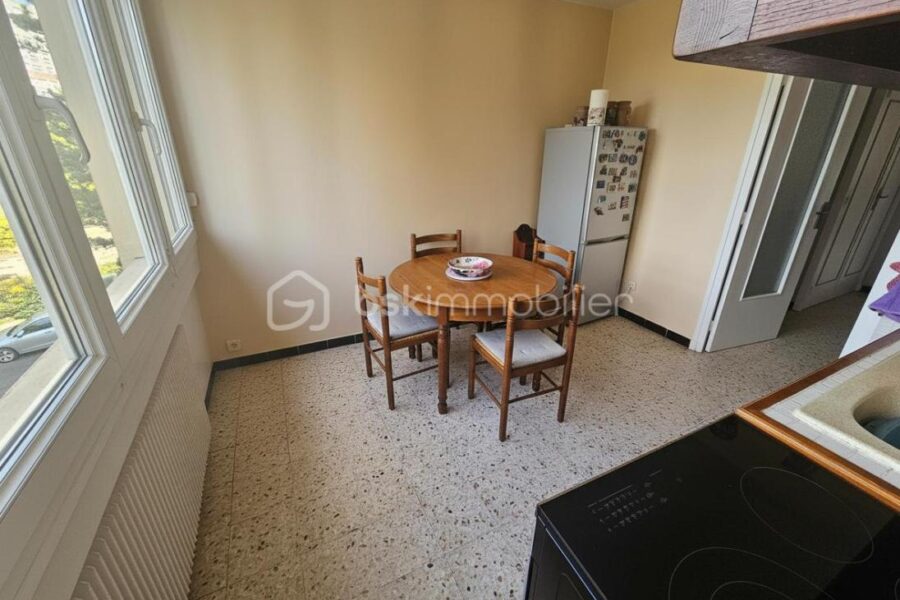 Appartement à vendre à Saint etienne — Vue parc & jardin — photo 8