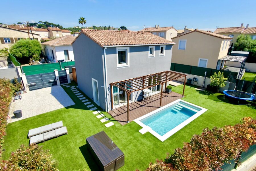 Maison à vendre à Cagnes-sur-mer — Vue parc & jardin — photo 2
