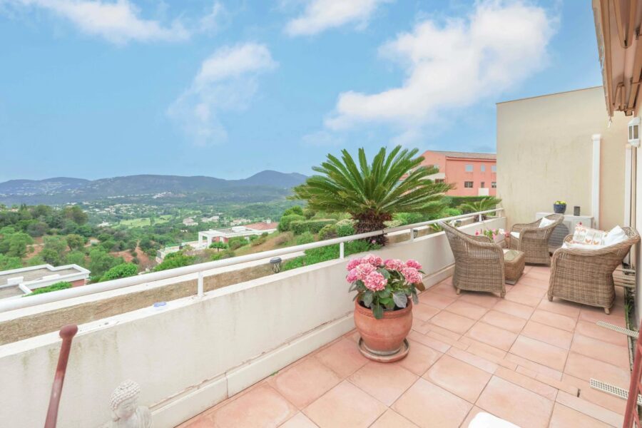 Appartement à vendre à Mandelieu-la-napoule — Vue mer — photo 2