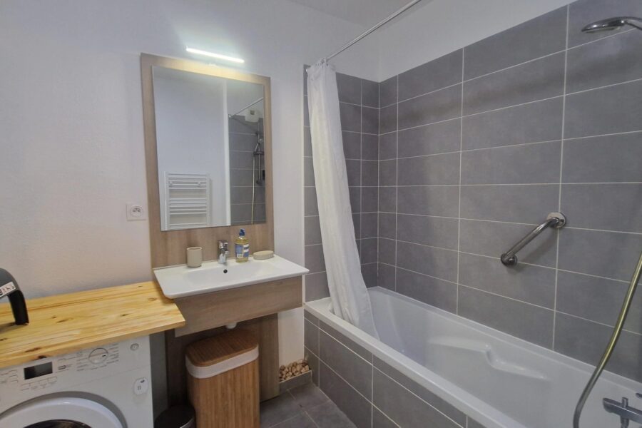 Appartement à vendre à Fréjus — Vue sur la ville — photo 7