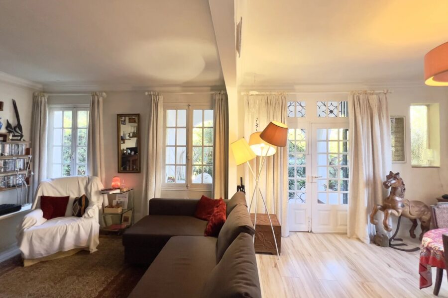 Maison à vendre à Antibes — Vue parc & jardin — photo 11