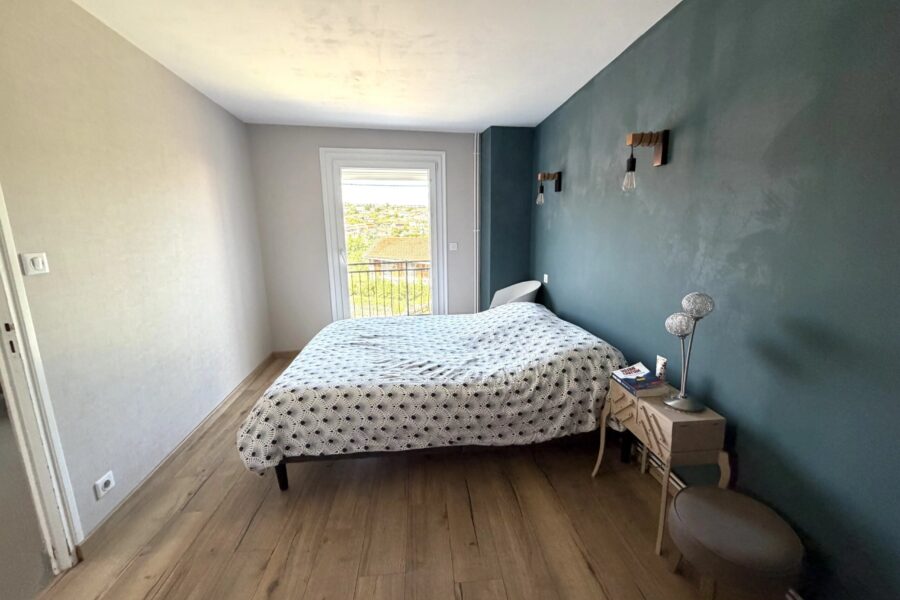 Maison à vendre à Le chambon-feugerolles — Vue nature — photo 9