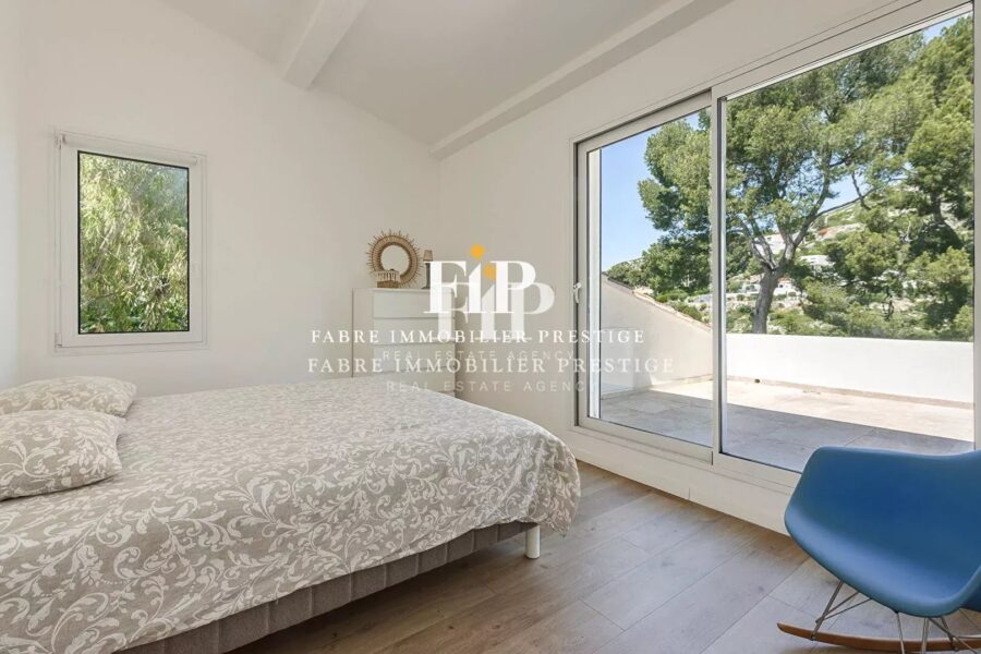 Maison à vendre à Marseille 9ème — Vue mer — photo 14