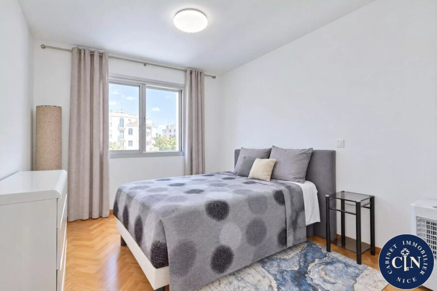Appartement à vendre à Nice — Vue sur la ville — photo 6