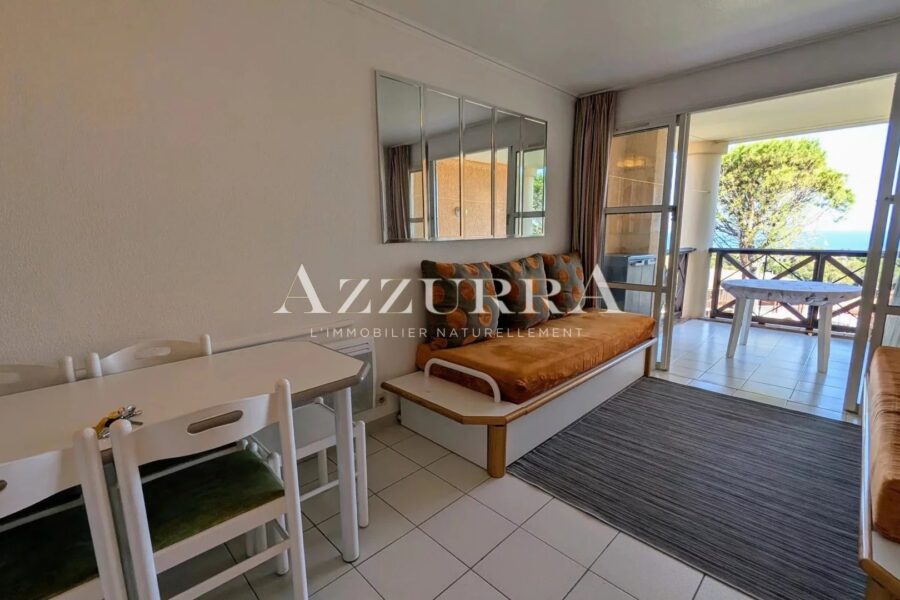 Appartement à vendre à Agay — Vue mer — photo 1
