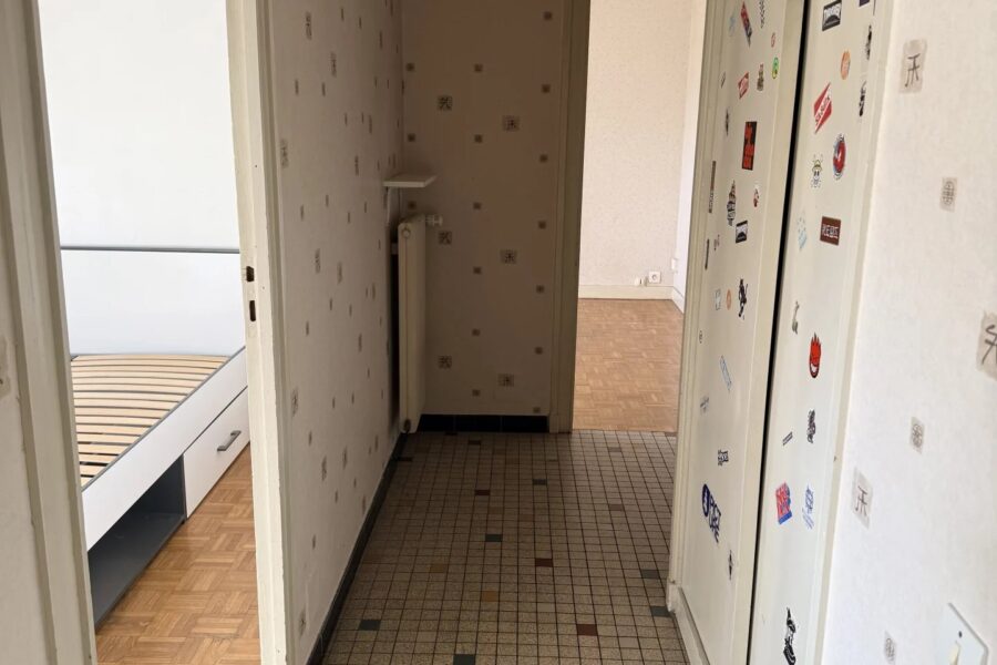 Appartement à vendre à Clermont-ferrand — Vue montagne — photo 3