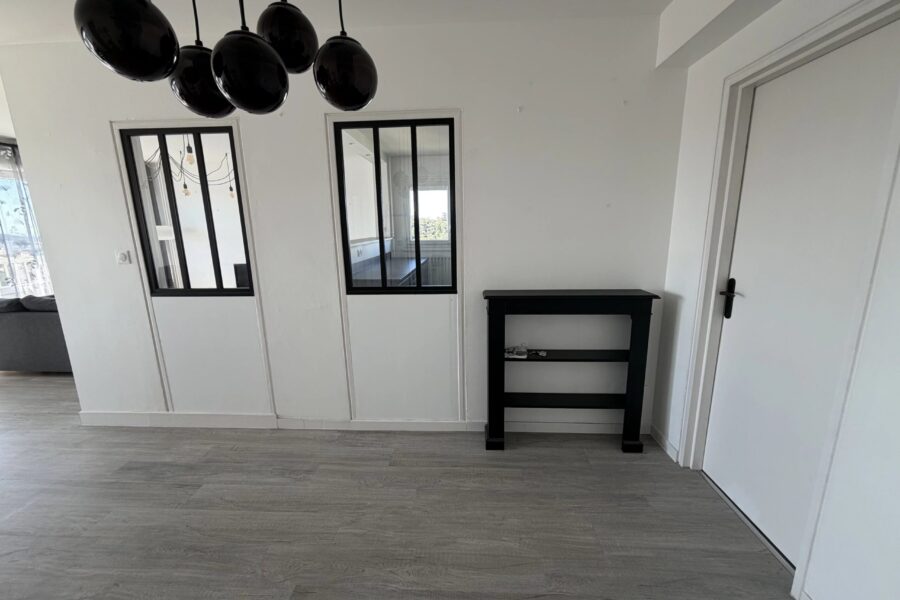 Appartement à vendre à Saint-Étienne — Vue montagne — photo 18