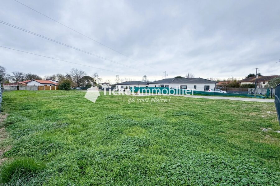 Terrain à vendre à Plaisance-du-touch — Vue sur la ville — photo 3