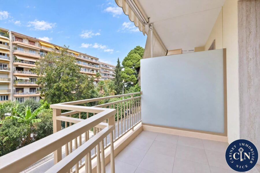 Appartement à vendre à Nice — Vue sur la ville — photo 5