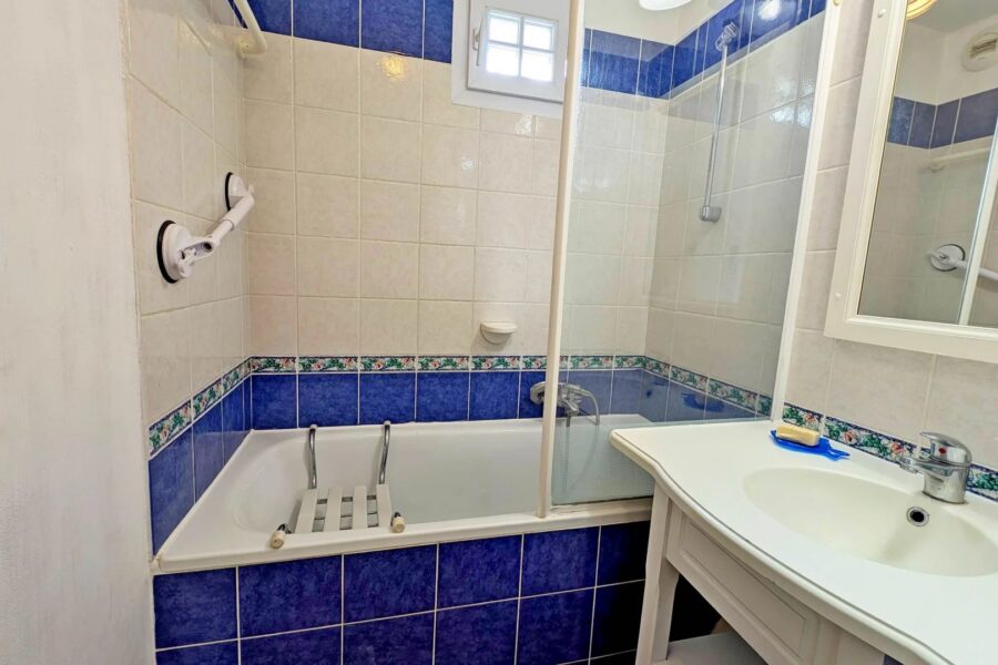 Appartement à vendre à Saint-raphaël — Vue parc & jardin — photo 11