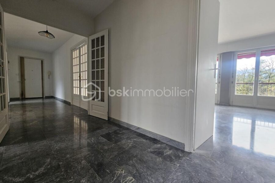 Appartement à vendre à Echirolles — Vue parc & jardin — photo 8