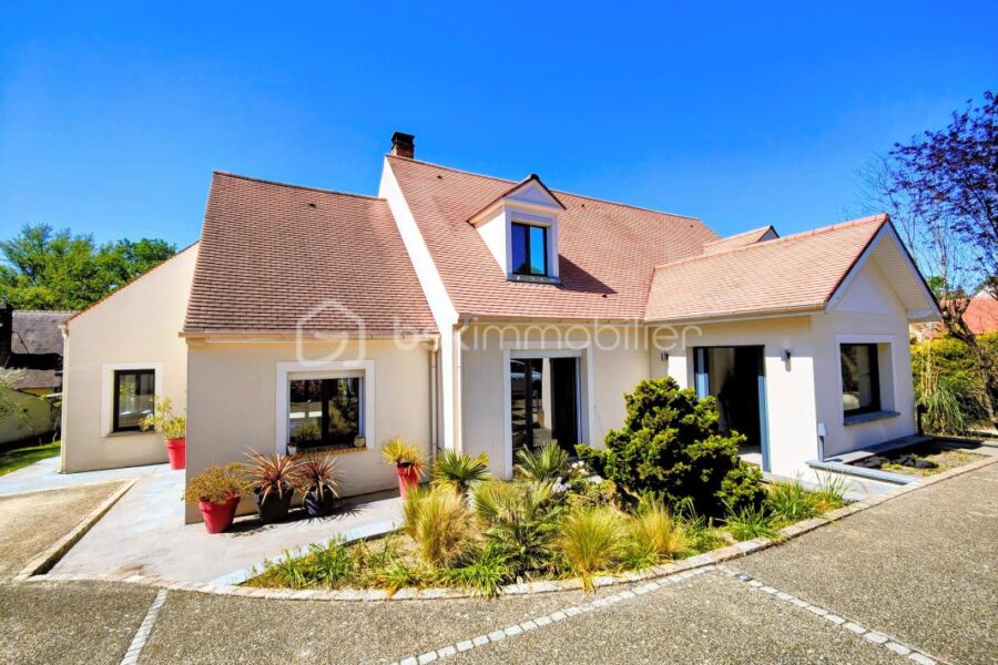 Maison à vendre à Jouars pontchartrain — Vue parc & jardin — photo 8