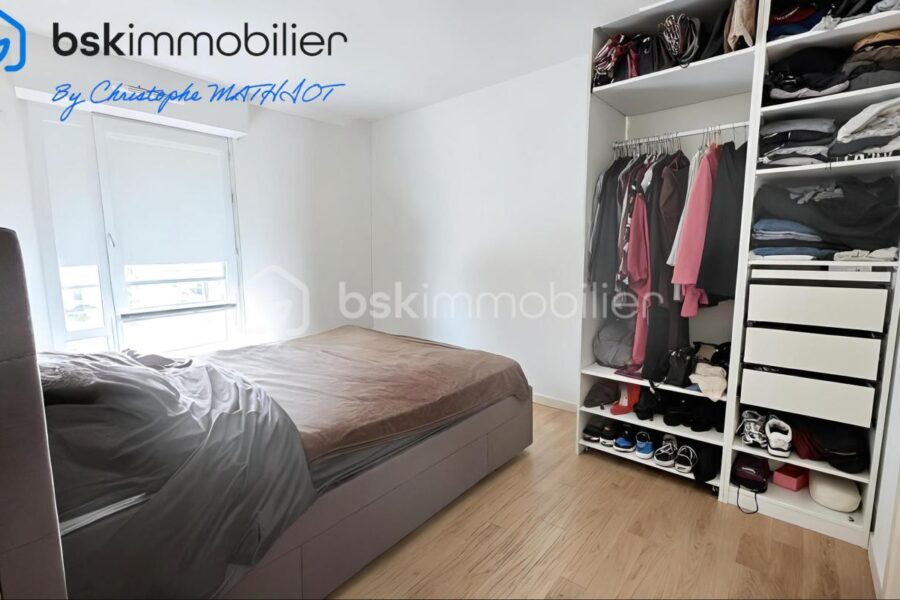 Appartement à vendre à Poissy — Vue sur la ville — photo 8
