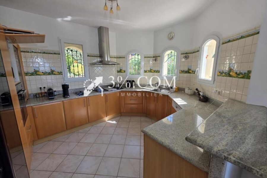 Maison à vendre à Saint raphael — Vue mer — photo 8