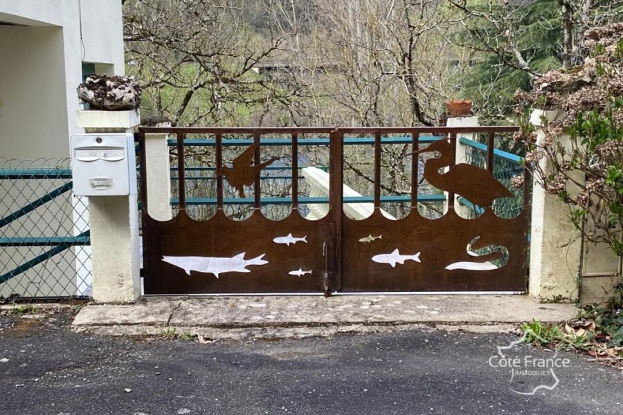 Maison à vendre à Grand vabre — Vue lac — photo 8