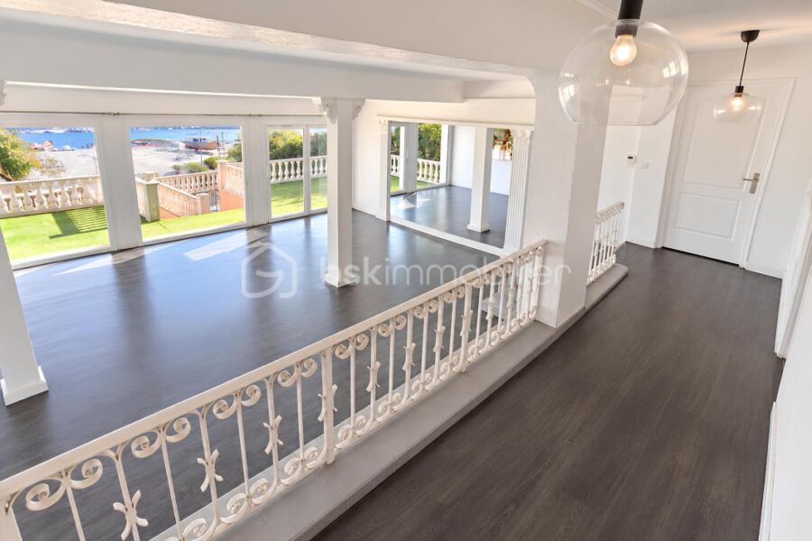 Maison à vendre à La seyne sur mer — Vue mer — photo 8