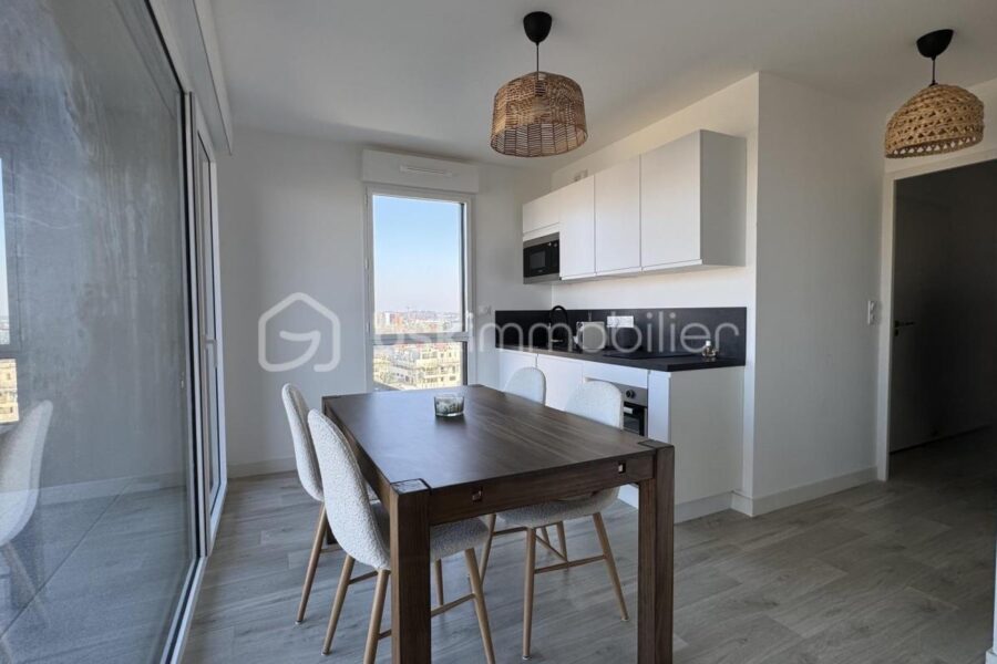 Appartement à vendre à Rennes — Vue sur la ville — photo 1