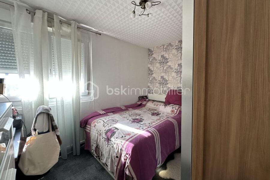 Appartement à vendre à Épinay-sur-Seine — Vue sur la ville — photo 8