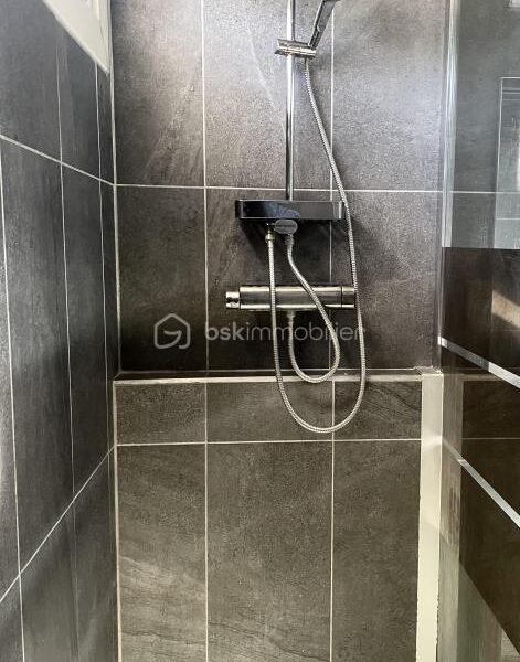 Appartement à vendre à Champigny sur marne — Vue sur la ville — photo 8