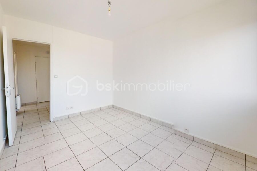 Appartement à louer à Montargis — Vue sur la ville — photo 8