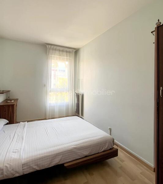Appartement à vendre à Suresnes — Vue sur la ville — photo 8