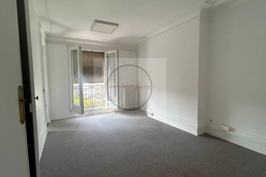 Appartement à vendre à Saint-mandé — Vue sur la ville — photo 2