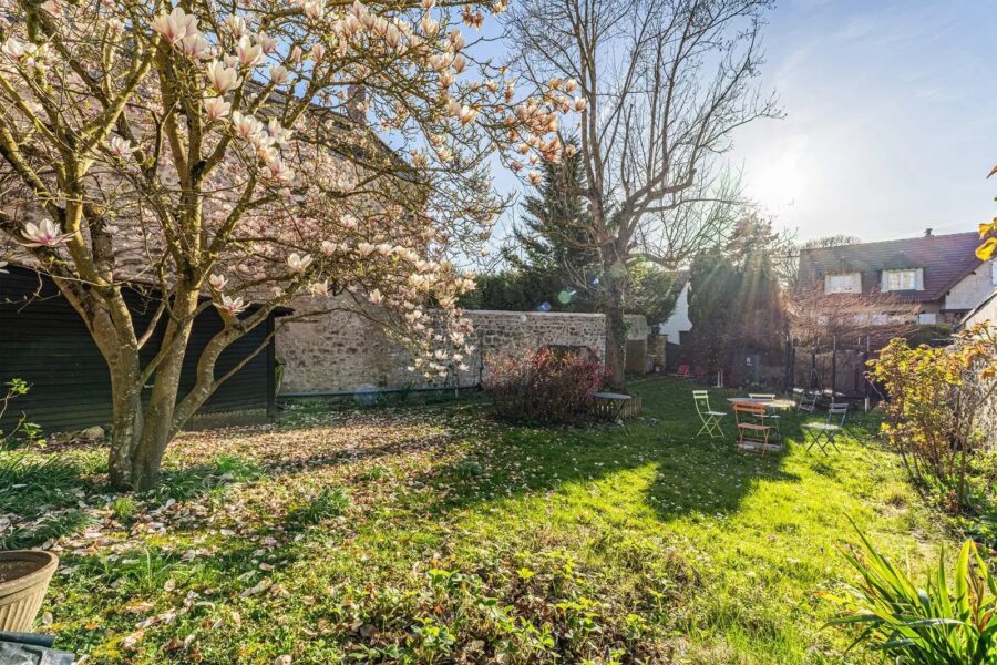 Maison à vendre à Chavenay — Vue parc & jardin — photo 17