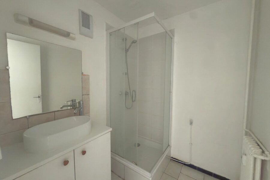 Appartement à vendre à Saint-Étienne — Vue sur la ville — photo 5