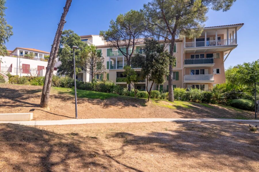 Appartement à vendre à Cavalaire-sur-mer — Vue parc & jardin — photo 29