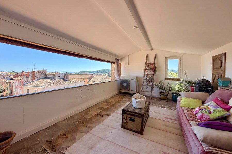 Appartement à vendre à Draguignan — Vue sur la ville — photo 2