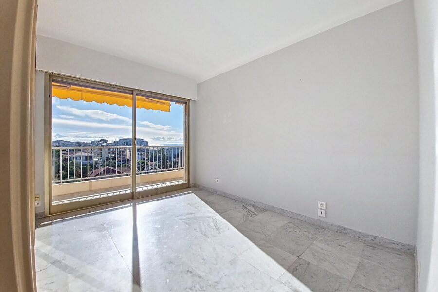 Appartement à vendre à Juan-les-pins — Vue mer — photo 9