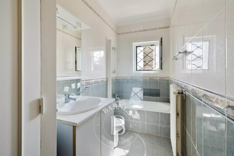 Maison à vendre à Ciboure — Vue montagne — photo 18