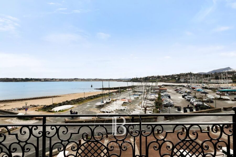 Appartement à vendre à Ciboure — Vue marina & port — photo 1