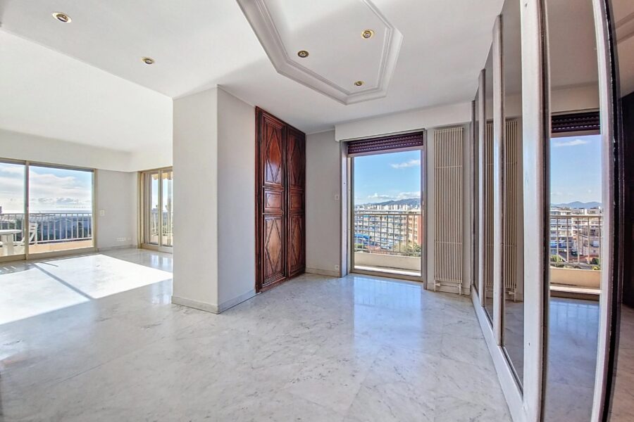 Appartement à vendre à Juan-les-pins — Vue mer — photo 4